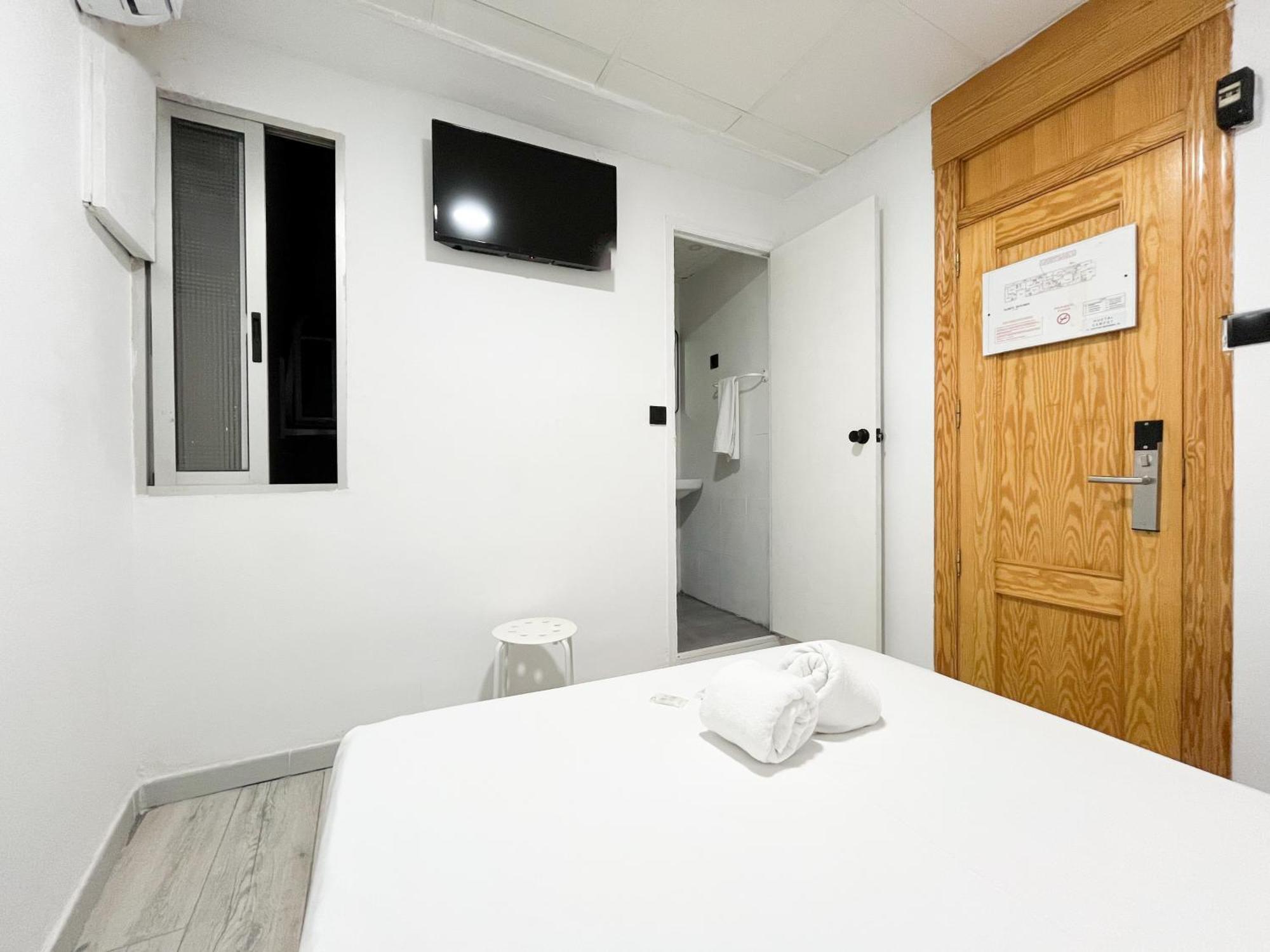 Hotel Sleep&Go Alicante Esterno foto